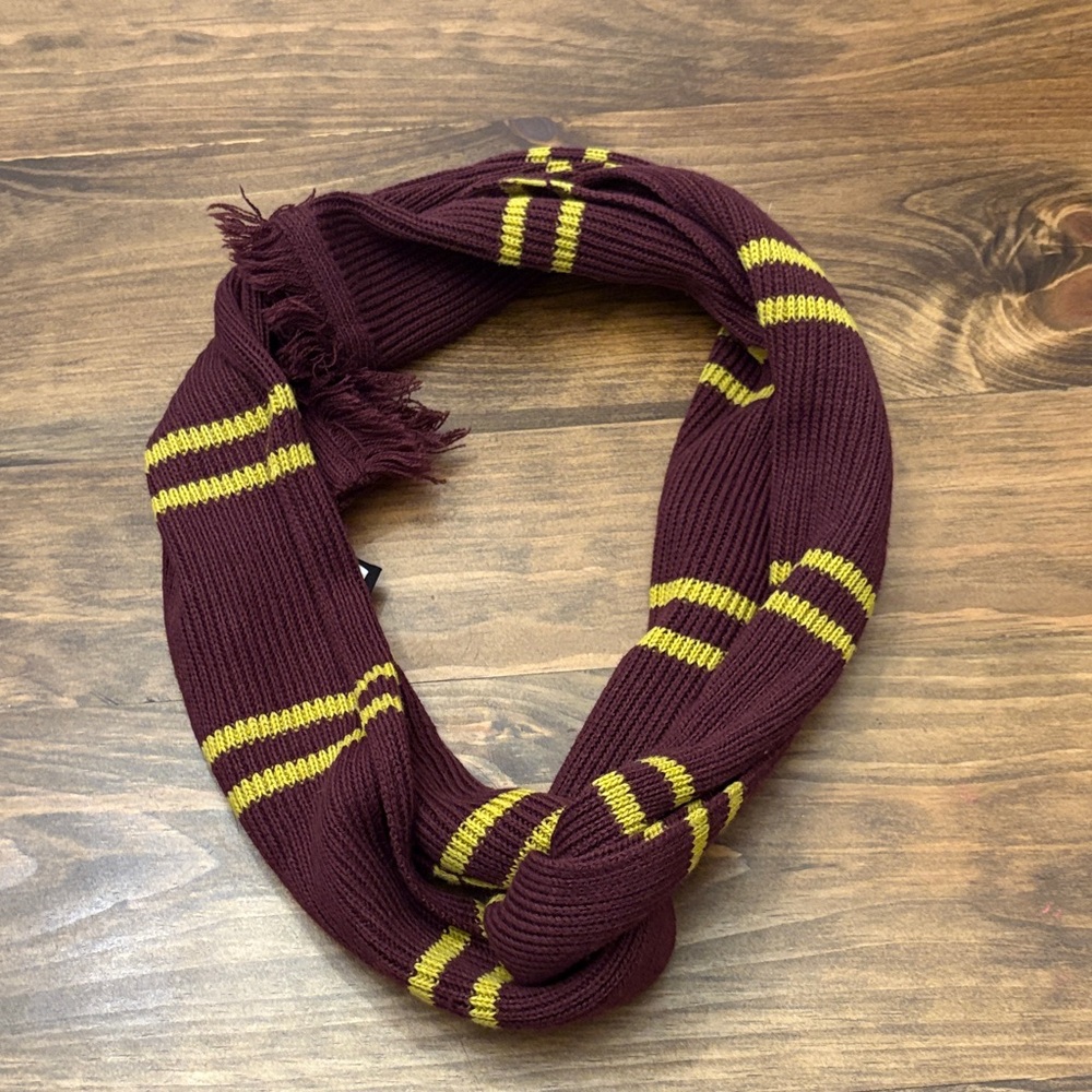 Harry potter Striped Maroon and Yellow Knit Scarf